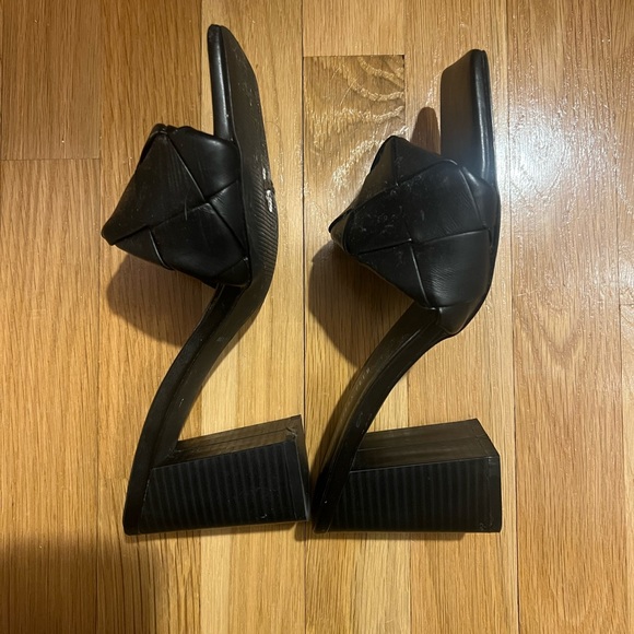 Princess Polly Heels - Picture 2 of 2